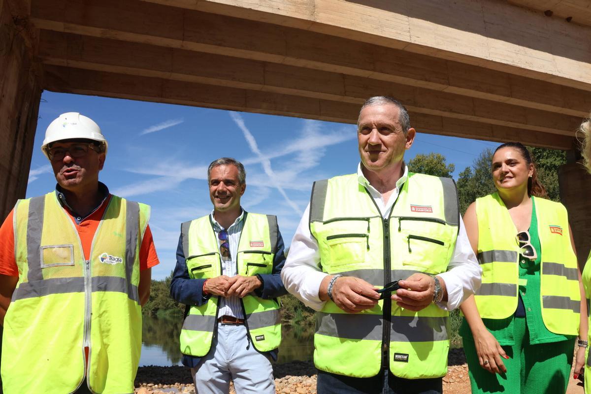 Los trabajos de derribo del viaducto que colapsó parcialmente el pasado mes de junio avanzan a buen ritmo con un 40% de la obra ejecutada.