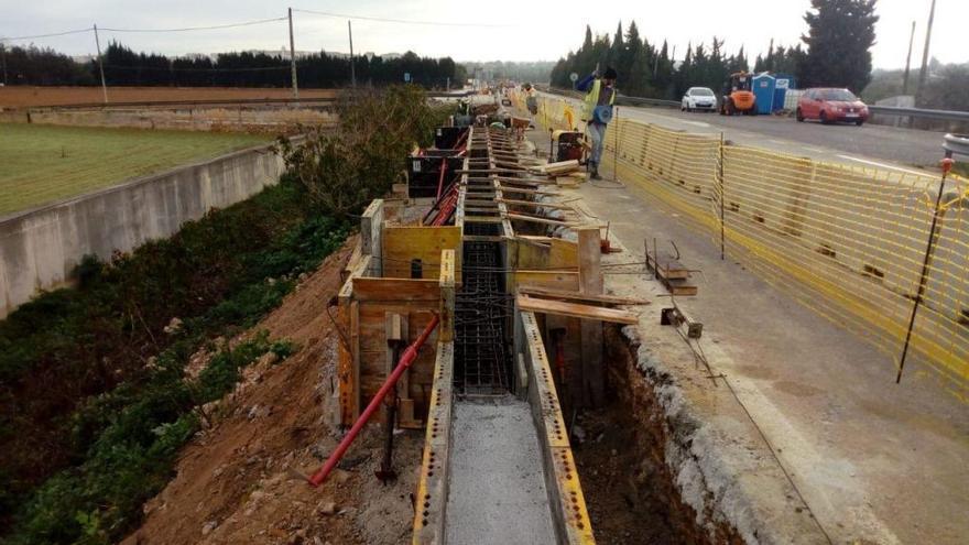 Una imagen de las obras que ejecuta el Consell de Mallorca entre Muro y la estaciÃ³n.