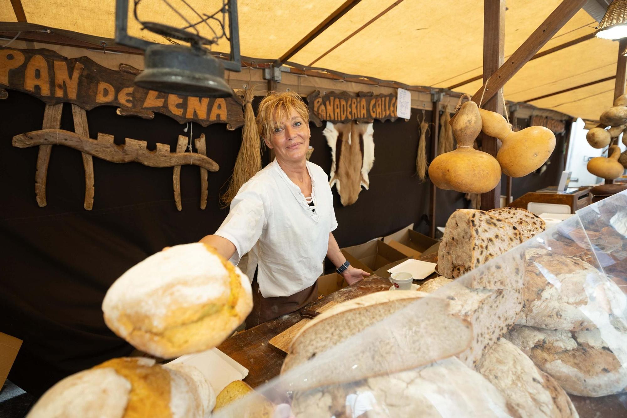 La dura y libre vida de los feriantes de la Ibiza Medieval