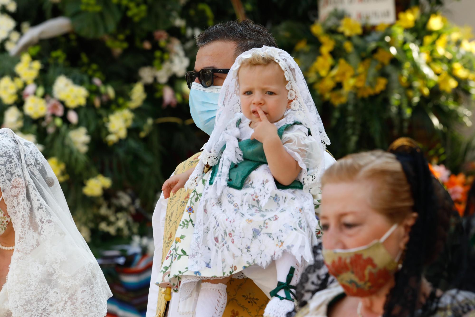 Búscate en el segundo día de Ofrenda por las calles del Mar y Avellanas (entre las 11.00 y 12.00 horas)