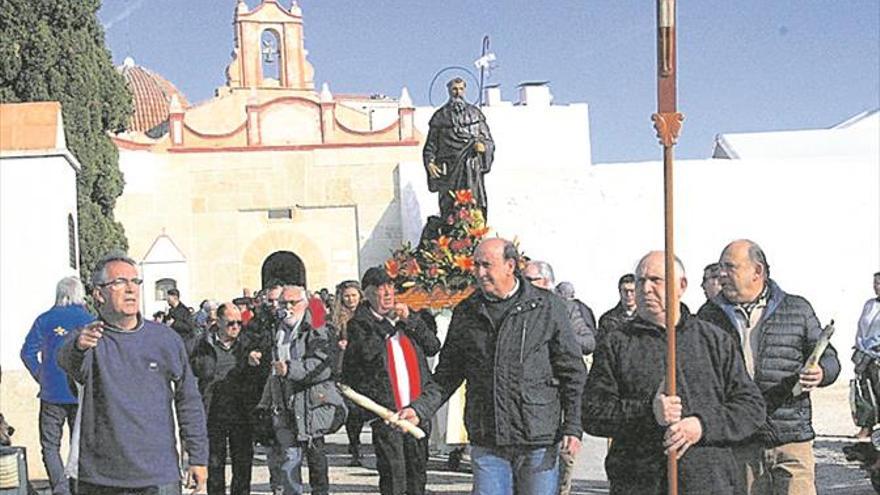 Vinaròs reparte 5.000 almuerzos en el santuario de la Misericòrdia