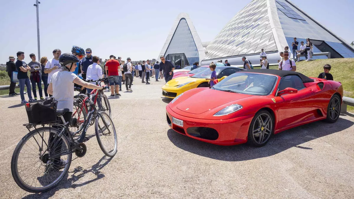 La exposición 'Pasión y Leyenda' alarga su estancia el Mobility City