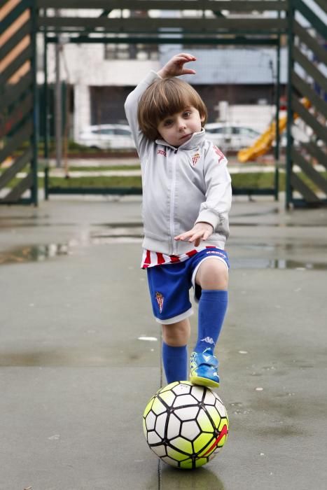 Alex Devesa Alvarado, el niño de 3 años que sabe toda la alineación del Sporting