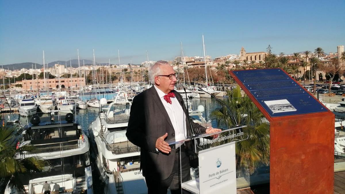 Carles Duarte, en la inauguració d’una placa en homenatge a Alcover i Moll al port de Palma