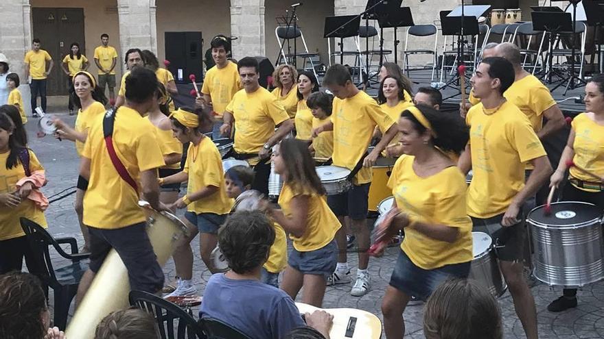 La Escola de Música de Palma sopla velas