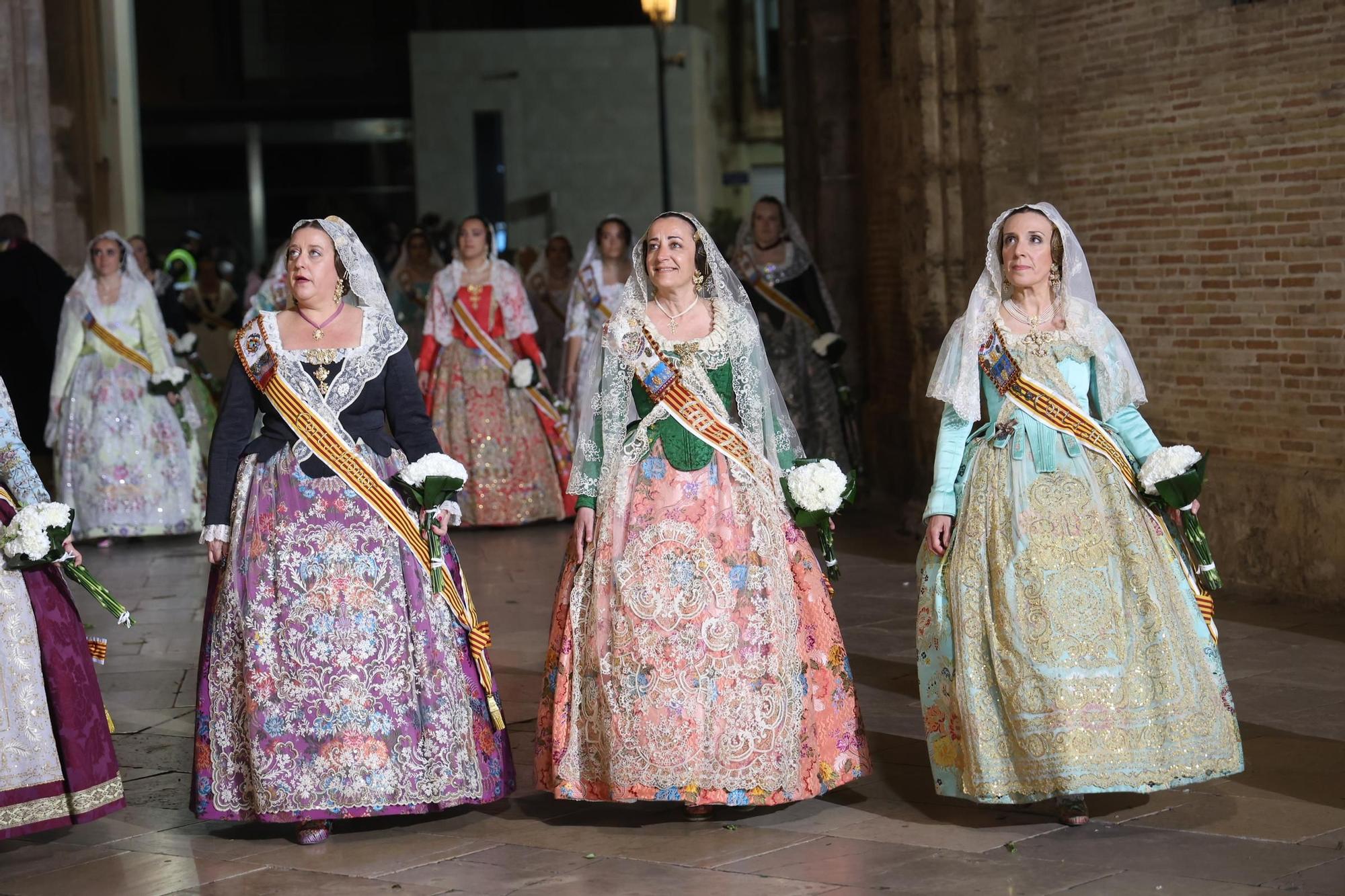 Ofrenda 18 de marzo. Calle de la Paz (23-24)