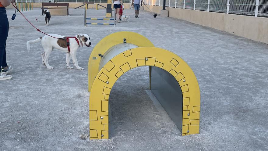 Cox abre un parque canino de 1.800 metros cuadrados