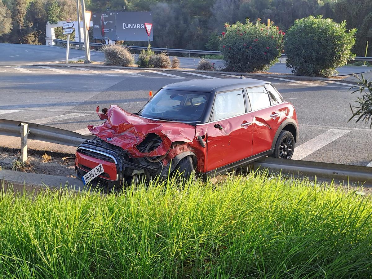 Estas son todas las fotos del accidente de tráfico cerca de Sant Rafel
