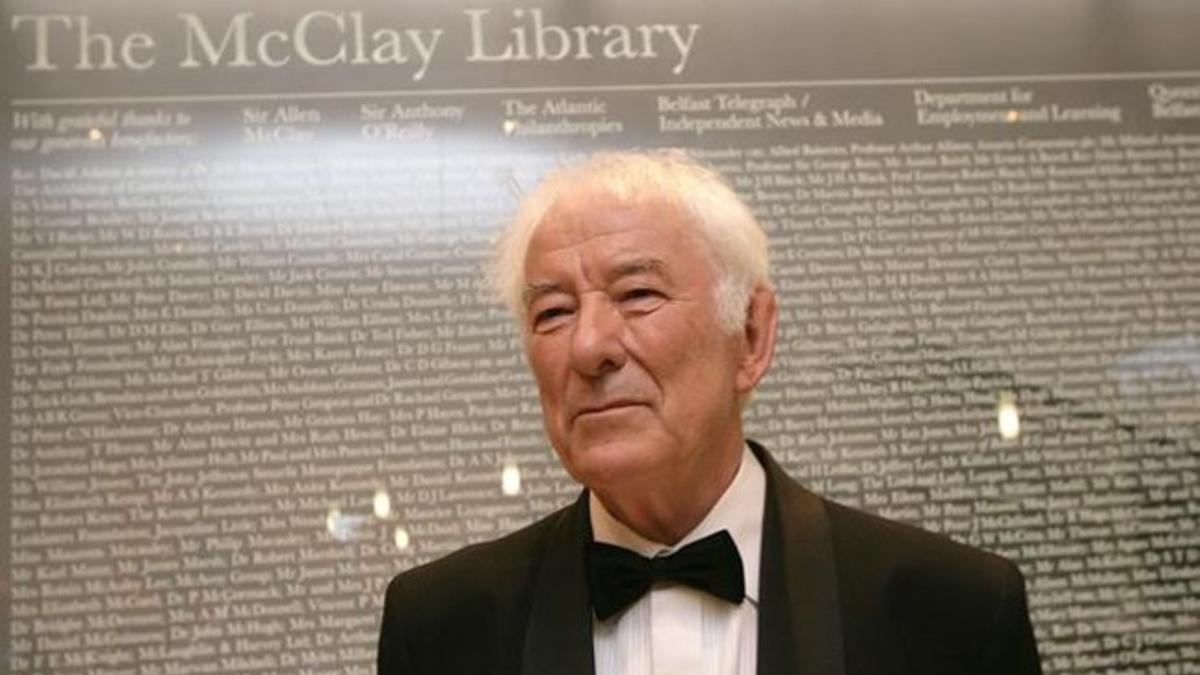 El Nobel de Literatura Seamus Heaney en la Universidad de Queens, en Belfast, en el 2010.