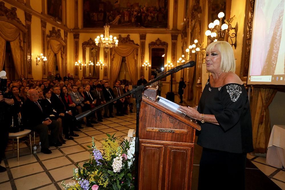 Córdoba homenajea a María Luisa Cobos