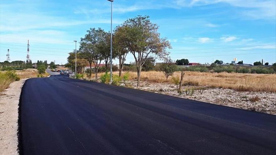 Continúan las obras de asfaltado en varias vías