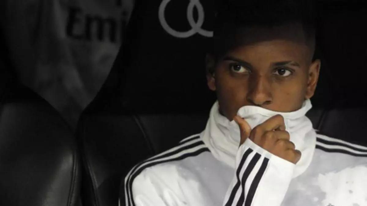 Rodrygo Goes en el banquillo