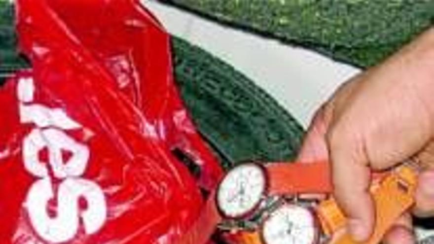 La Guardia Civil decomisa relojes falsos por valor de 21.000 euros