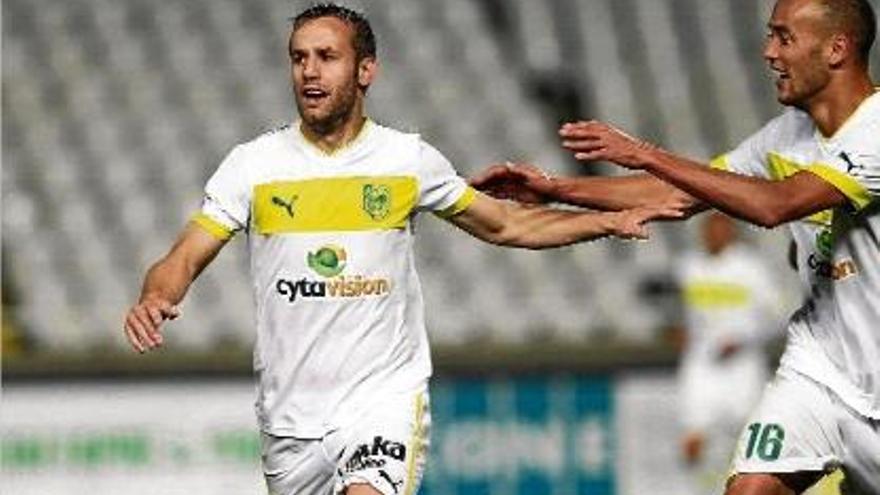 Joan Tomàs celebra un gol durant un patit de la temporada passada amb l&#039;AEK Larnaca.