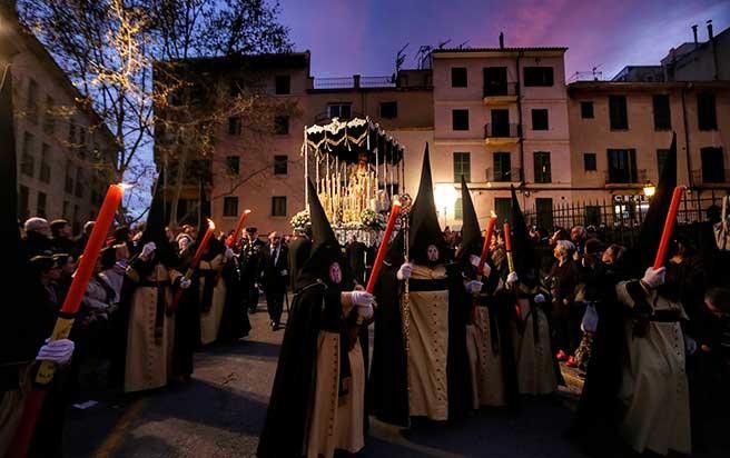 Prozession am Gründonnerstag in Palma
