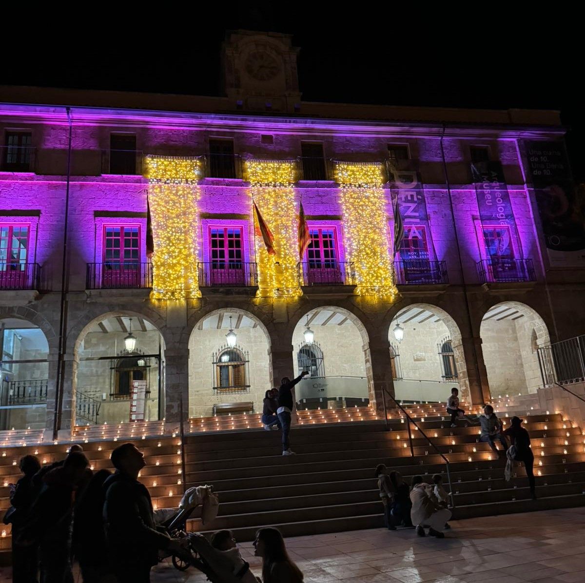La Navidad bulle en Dénia: deslumbrante "Nit de la Llum"