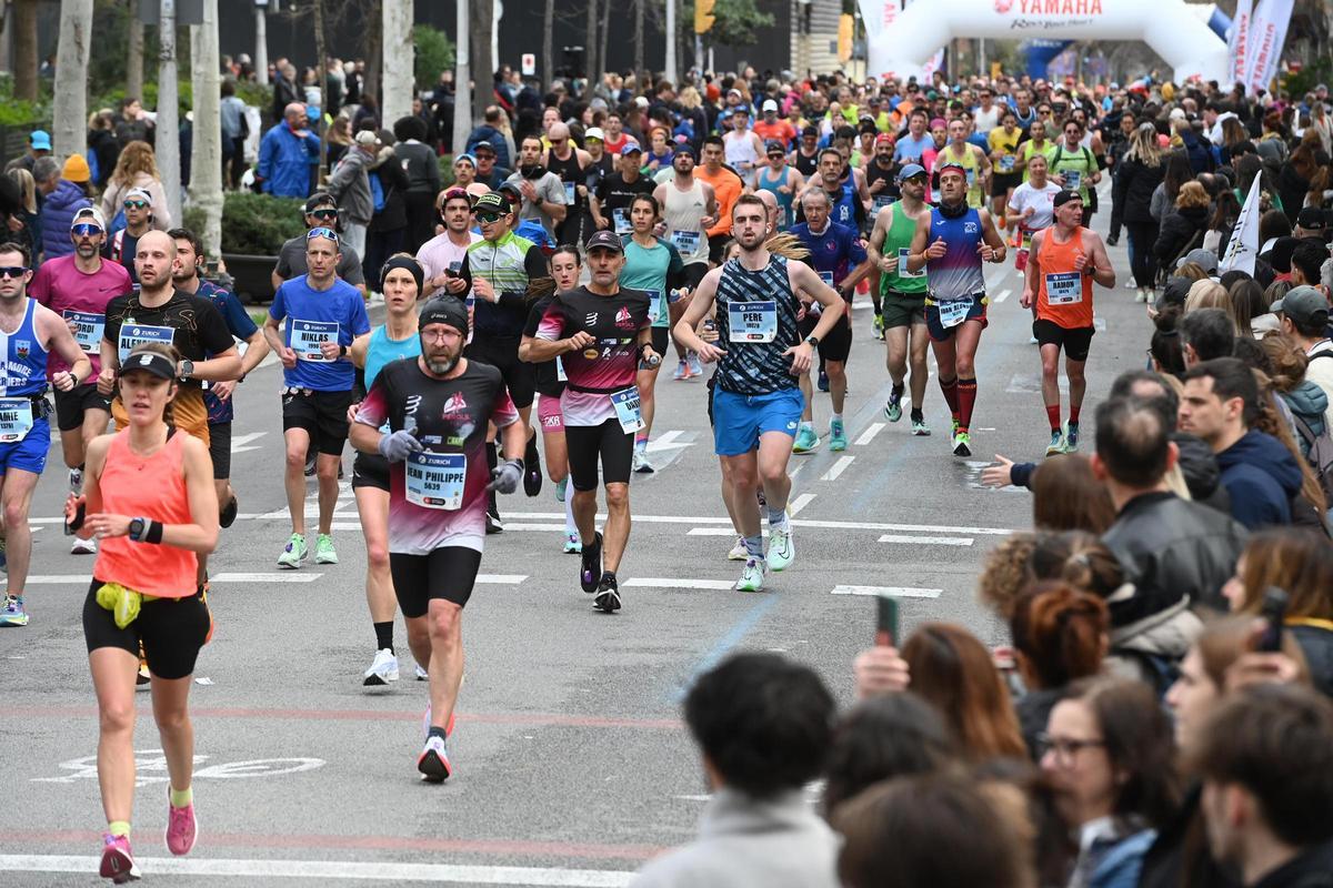 ¿Has participado en la Marató de Barcelona 2024? ¡Búscate en las fotos¡