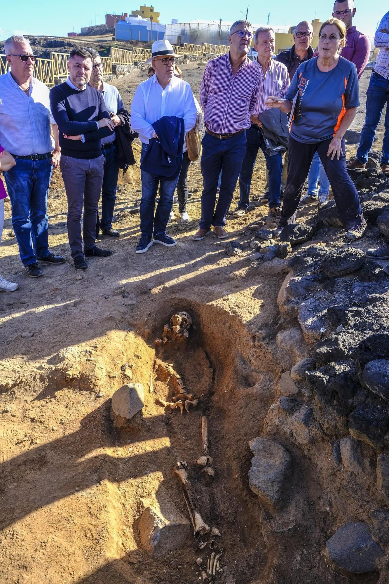 Visita a la zona arqueológica de El Agujero, La Guancha y Bocabarranco en Gáldar
