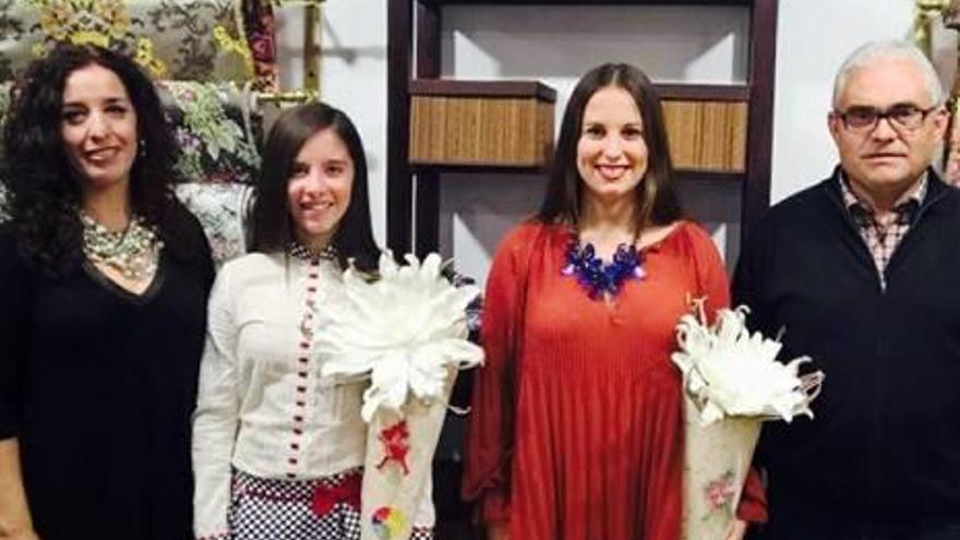 Conchi Beneyto y Carmengo Estilistas visten y maquillan  a las falleras de Elda