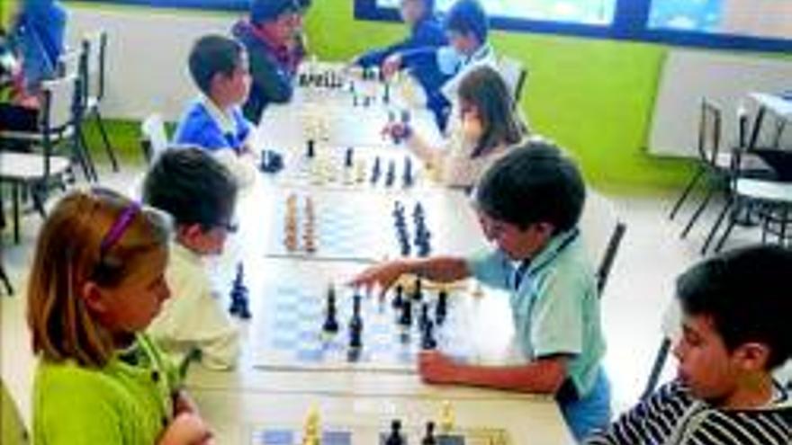 Torneo de ajedrez en el colegio Castra Caecilia
