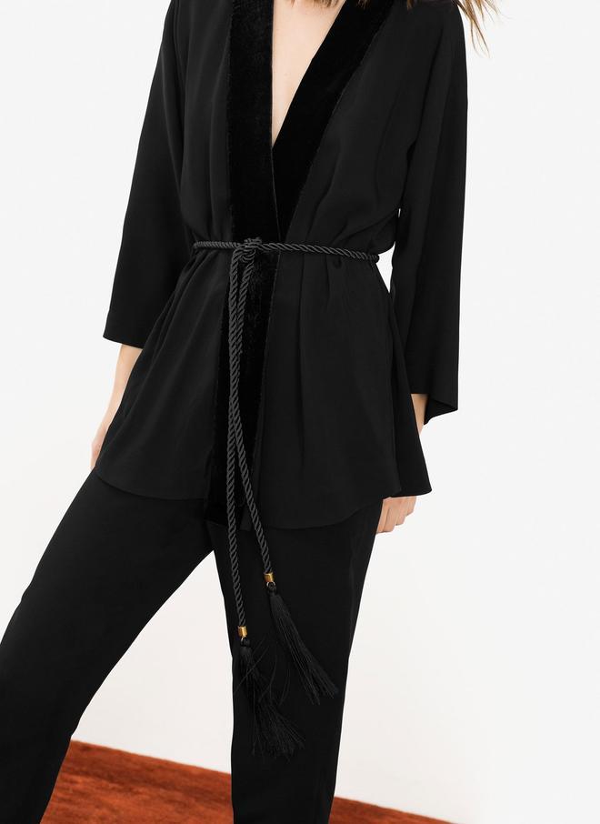 Cena de empresa: kimono de Uterqüe, 125 €