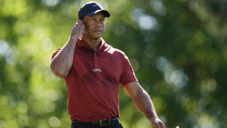 Tiger Woods se rompe el tendón de Aquiles