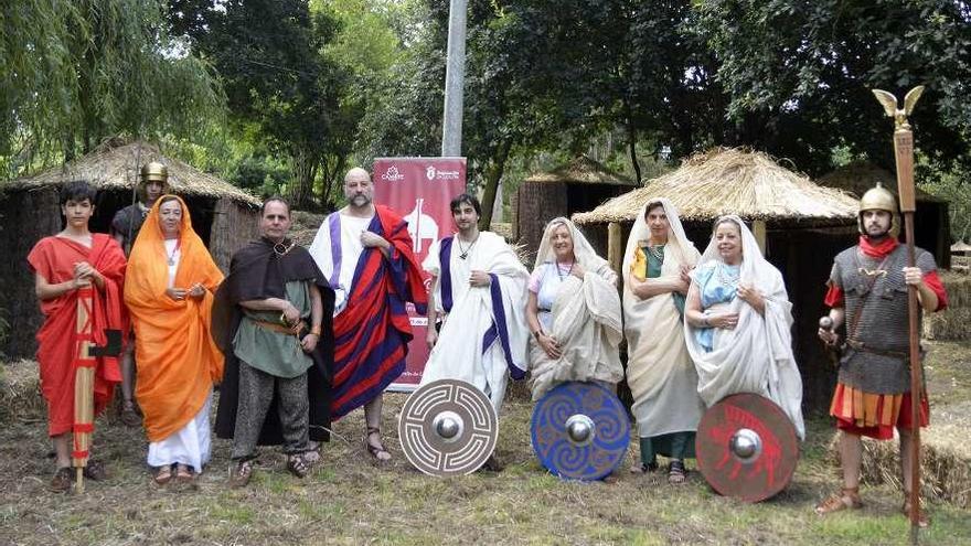 Presentación de la feria Galaicoi, ayer, en el castro de Cambre.