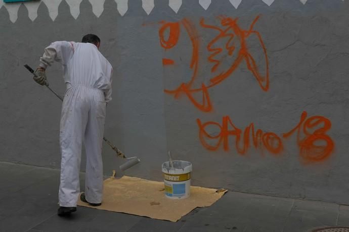 10-05-18. LAS PALMAS DE GRAN CANARIA.  PINTADAS ...