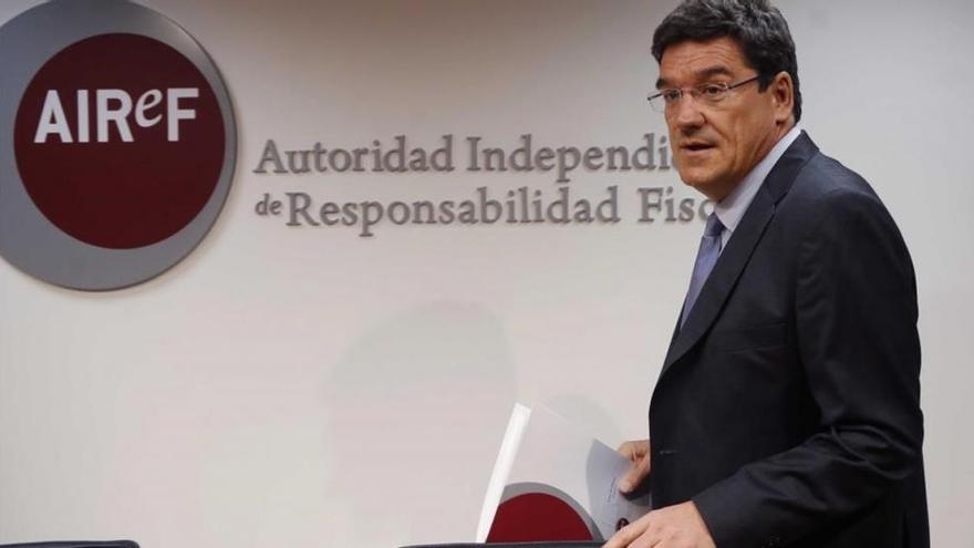 La Autoridad Fiscal ve &quot;factible&quot; cumplir con el déficit