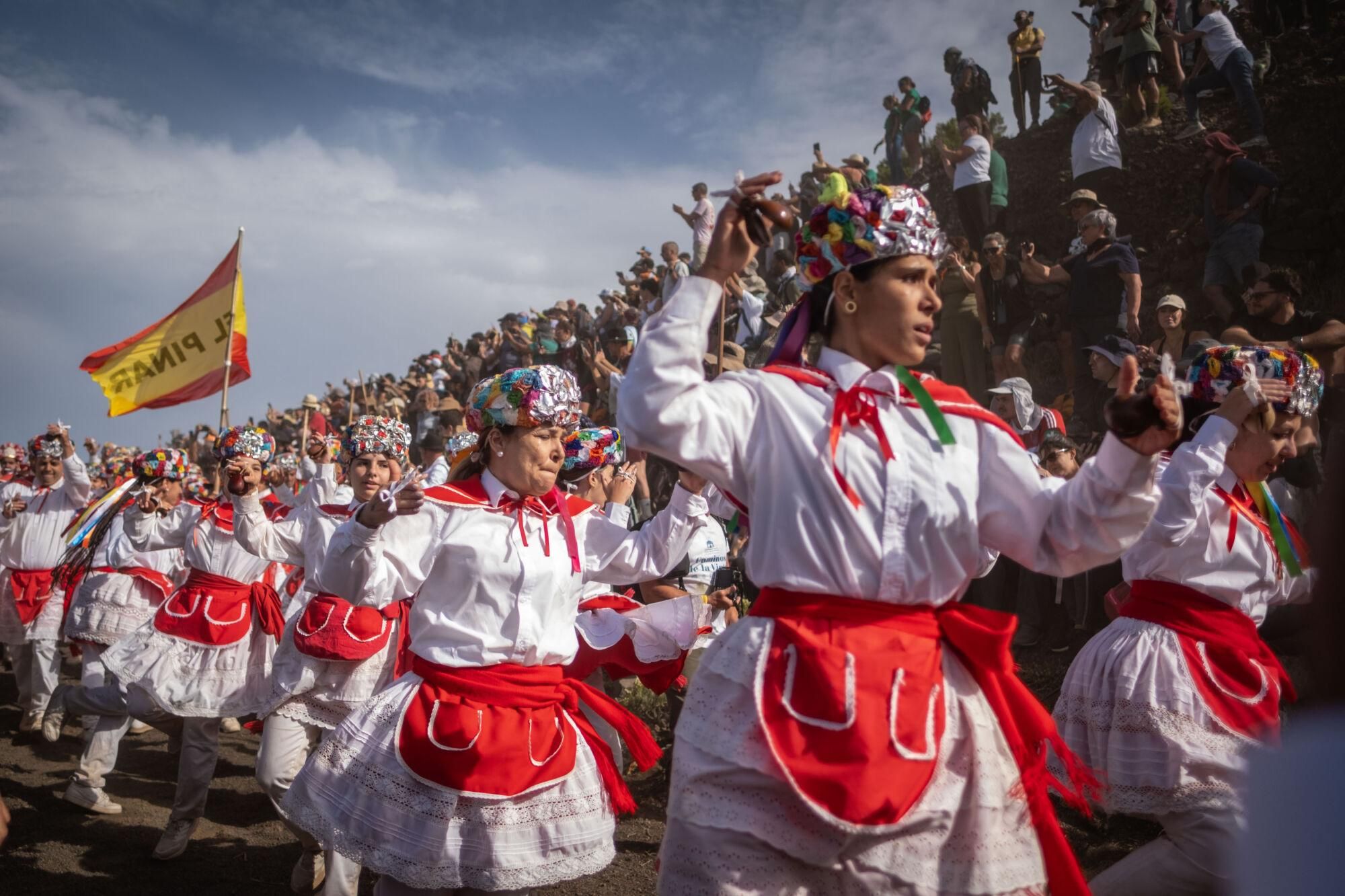 Bajada de la Virgen de Los Reyes en el Hierro