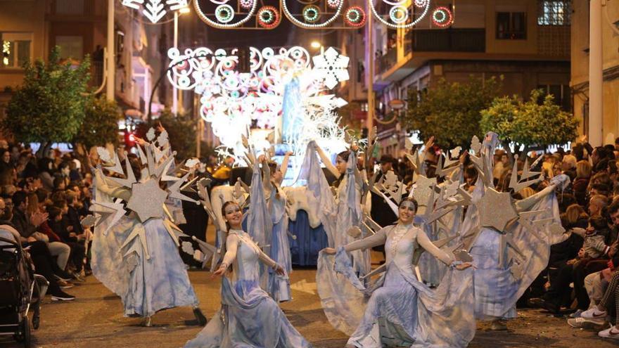 Una imagen de una cabalgata de los Reyes en Elche.