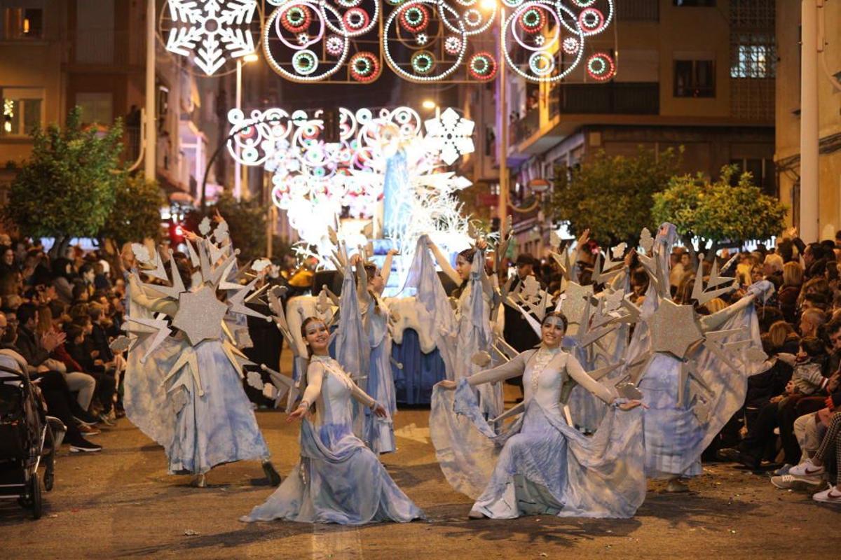 Una imagen de una cabalgata de los Reyes en Elche.