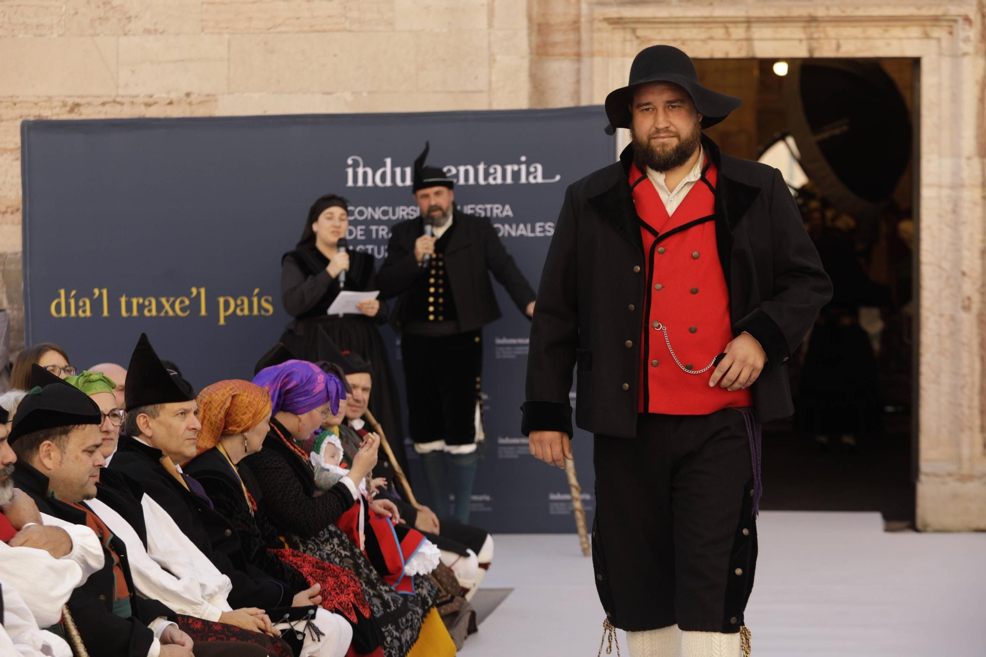 El Día'l Traxe'l País, en imágenes