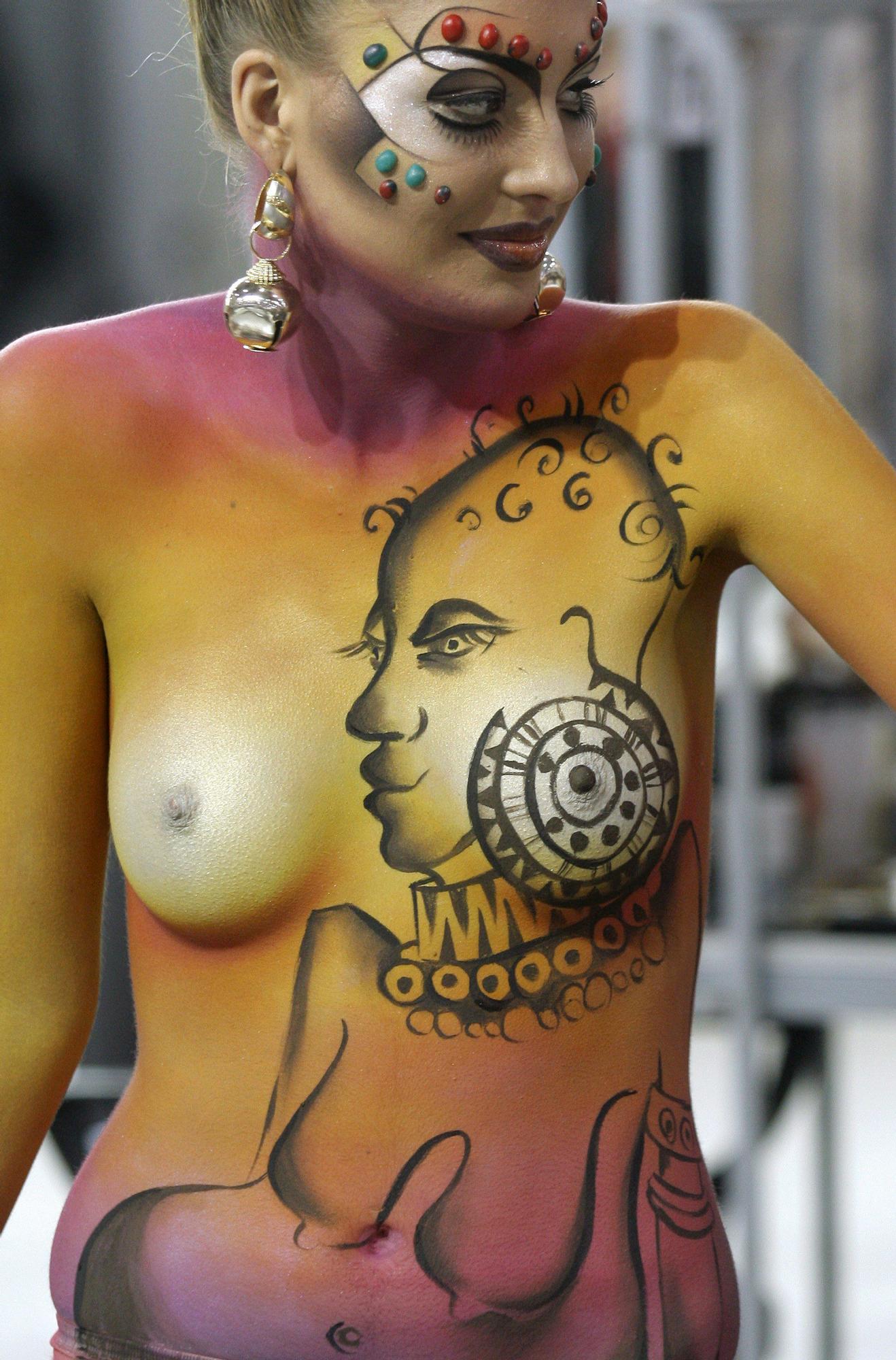 Cristina Pedroche desnuda en Nochevieja: ¿irá con body painting?