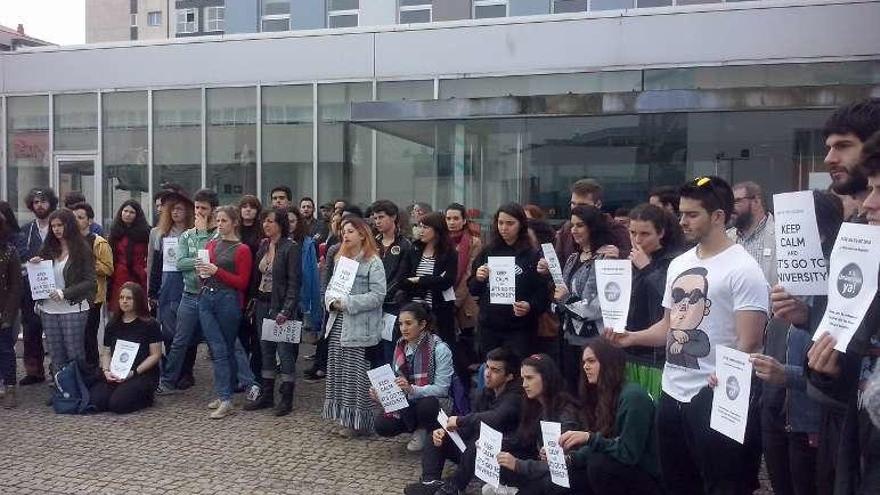 Una de las protestas de la ESAD para reclamar que las enseñanzas artísticas superiores se integren en la universidad. // Faro