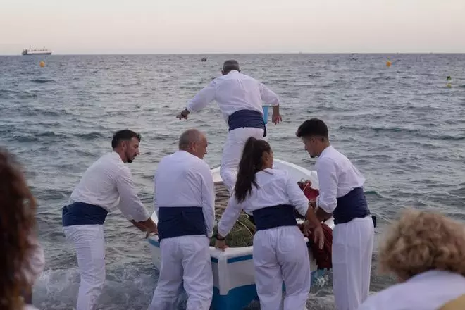 El Portús recrea su origen con el arte marinero de la jábega