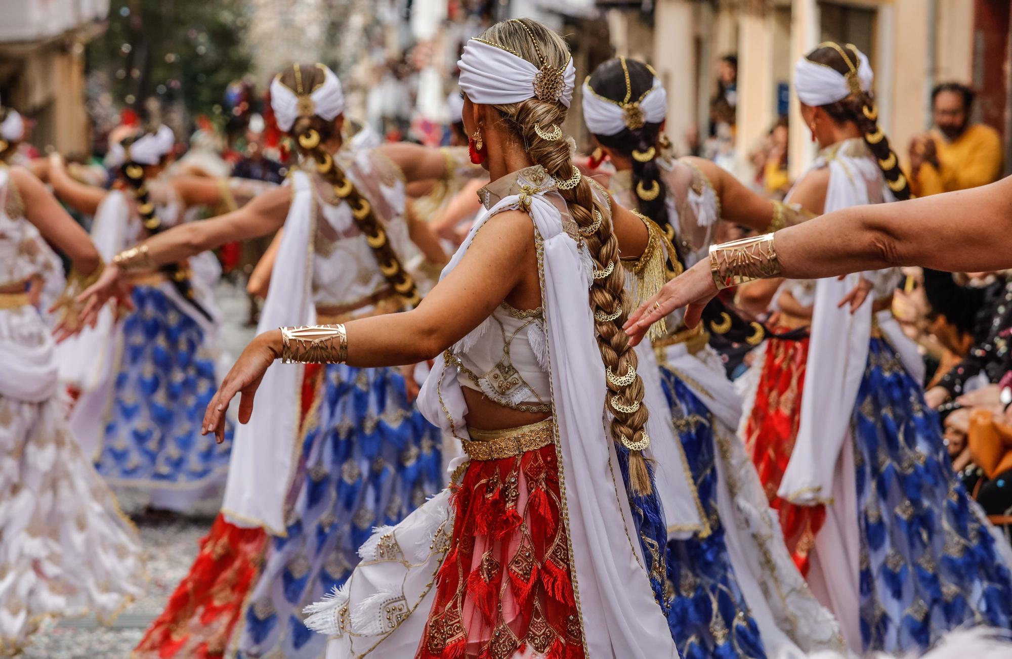 Espectaculares boatos y carrozas en las Fiestas de Alcoy