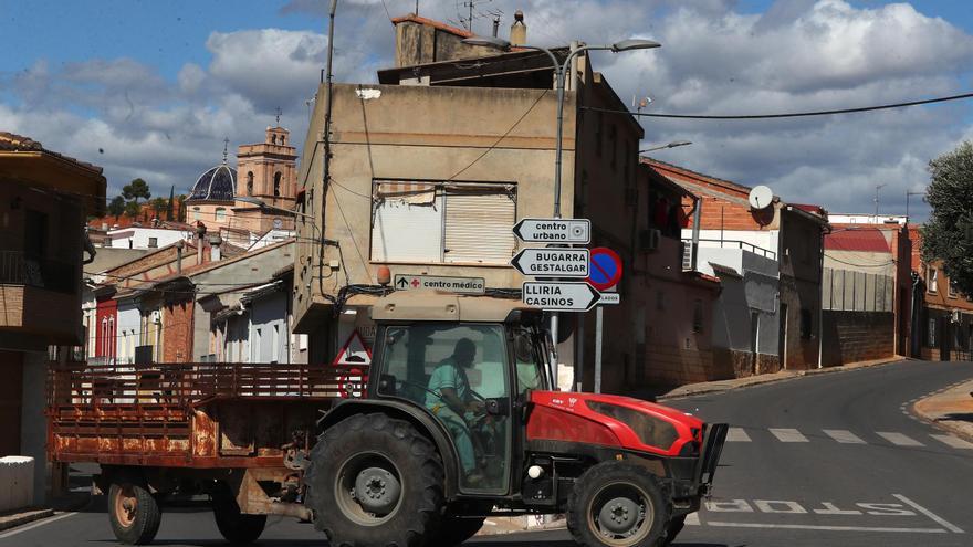 Detienen a dos hombres por cometer robos presuntamente en Pedralba y Vilamarxant