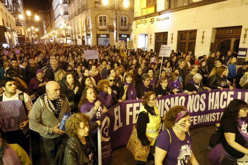 Fotogalería del 8-M en Zaragoza