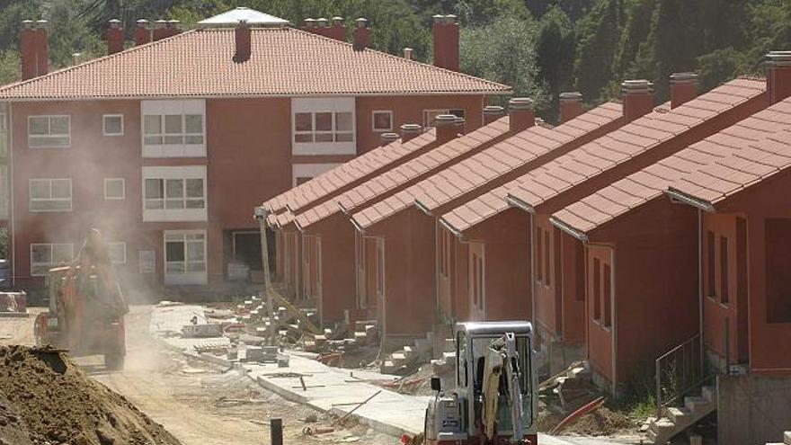 Obras de construcción de la urbanización de O Carballo. / f. martínez