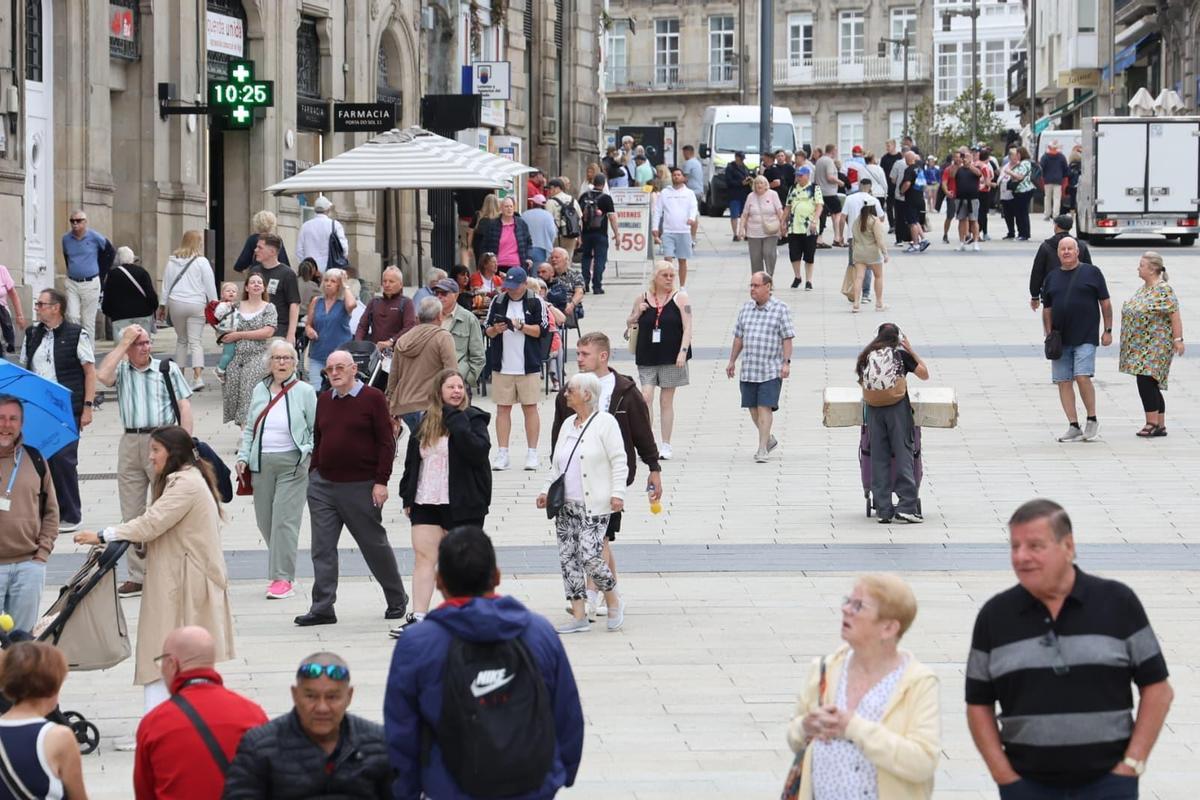 Vigo recibe a más de 9.000 pasajeros británicos en la doble escala de los cruceros Iona y Ventura