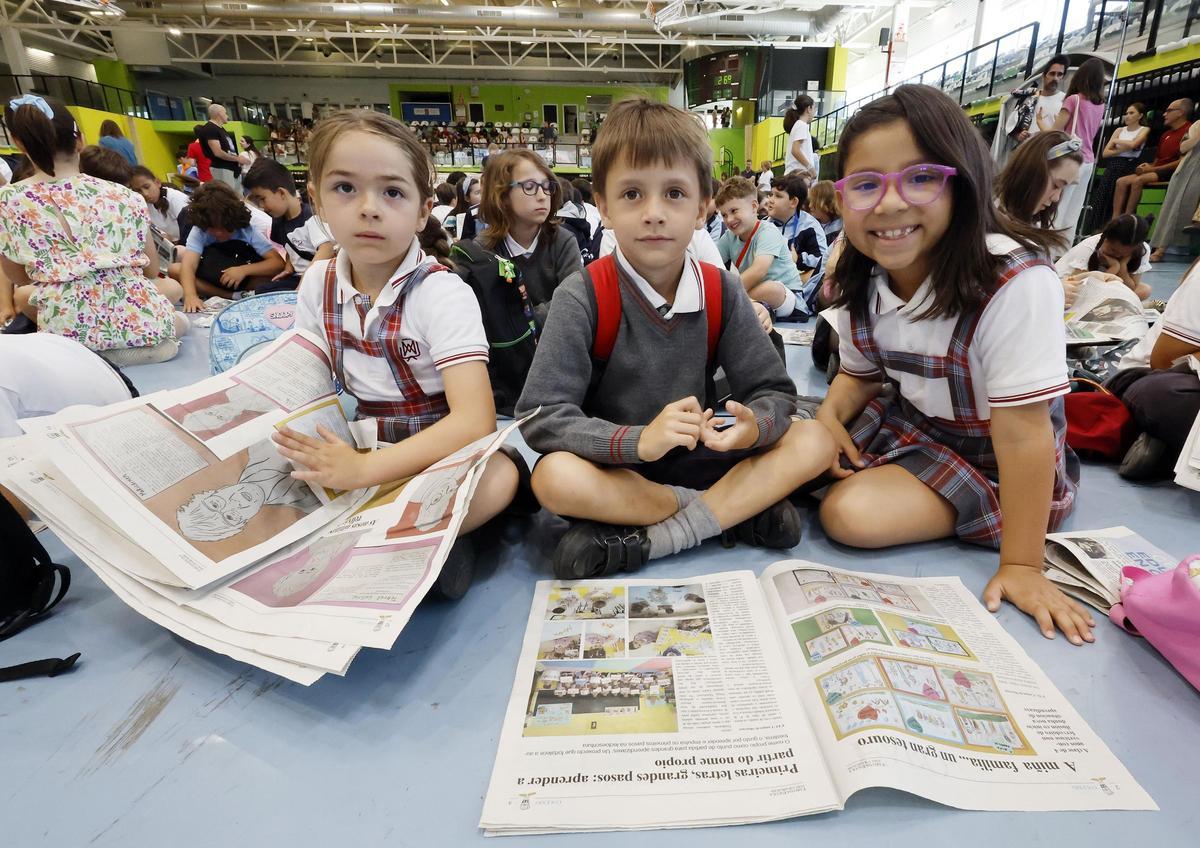XI Premios «FARO DA ESCOLA» 2026: cientos de pequeños aprendices de periodismo en Navia