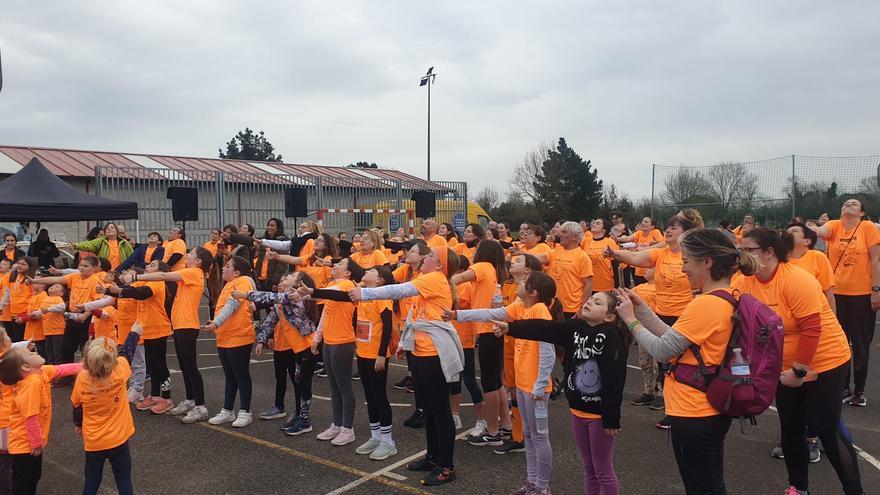 Llanera reúne a 800 corredores en la marcha en favor de Galbán