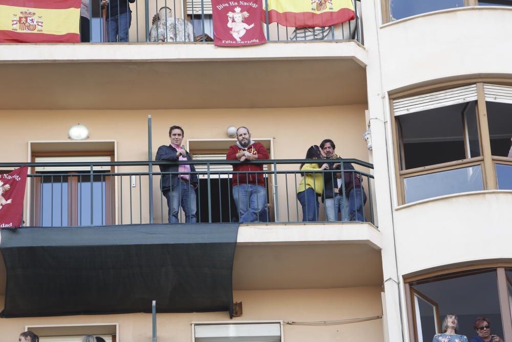 Los Hermanos Ferrández abren la Nochevieja 2017 con una potente mascletà en Luceros.