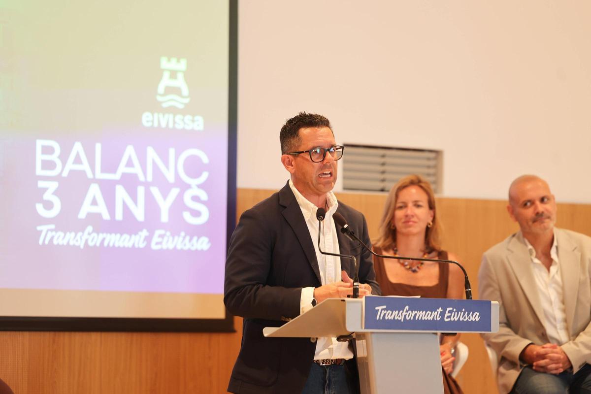 Galería: Rafael Triguero presenta el balance de tres años de mandato en el Ayuntamiento de Ibiza
