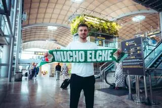 Anselmi ya está en Elche y descubre el Martínez Valero