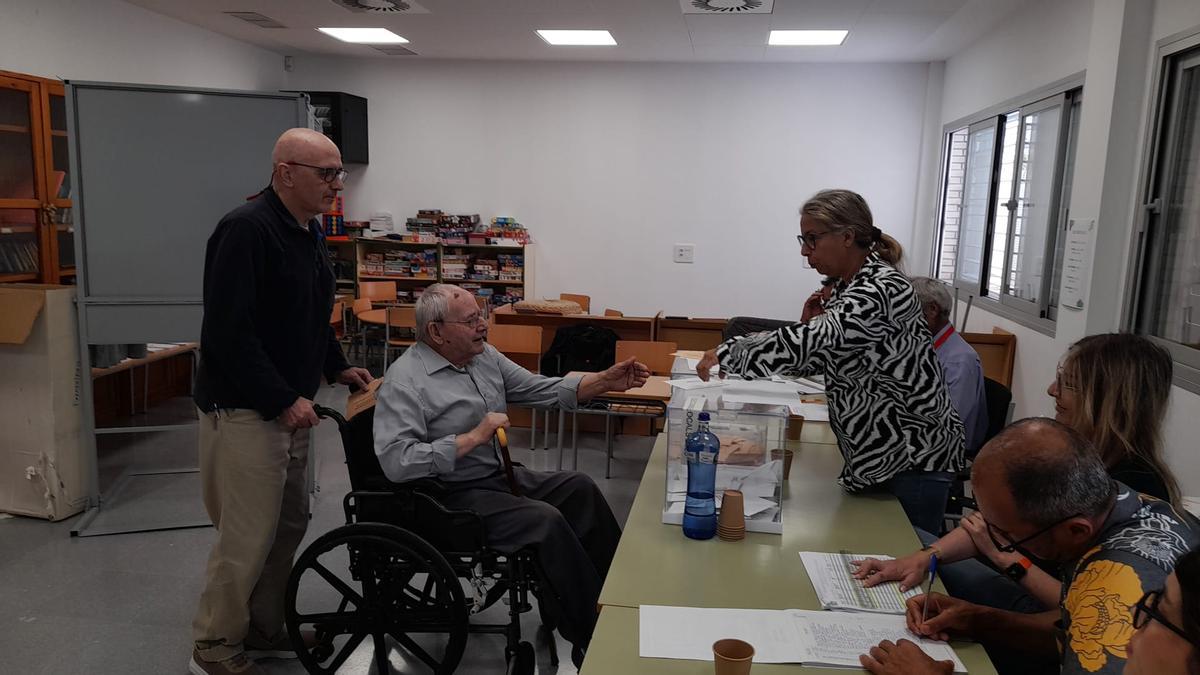 Uno de los colegios electorales de Formentera esta mañana