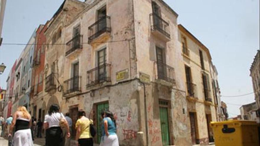 La policía local de Badajoz detecta 34 viviendas abandonadas desde principios de año