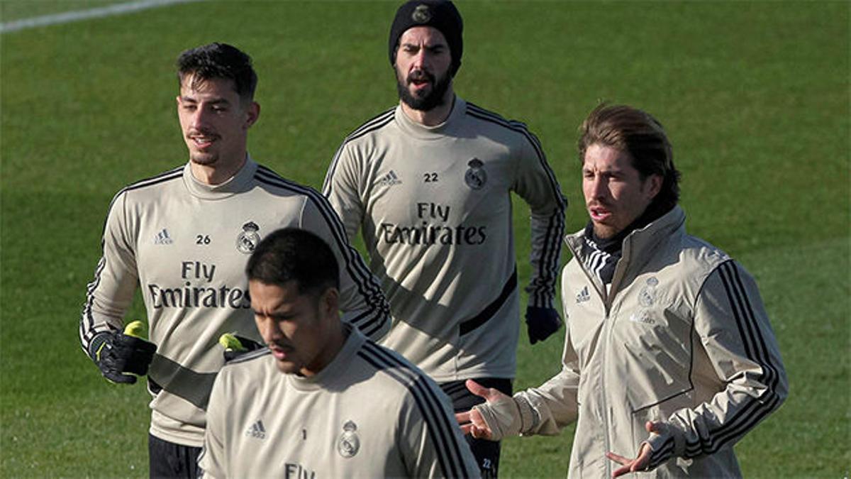 Sergio Ramos entrena con el grupo en vísperas del Sevilla