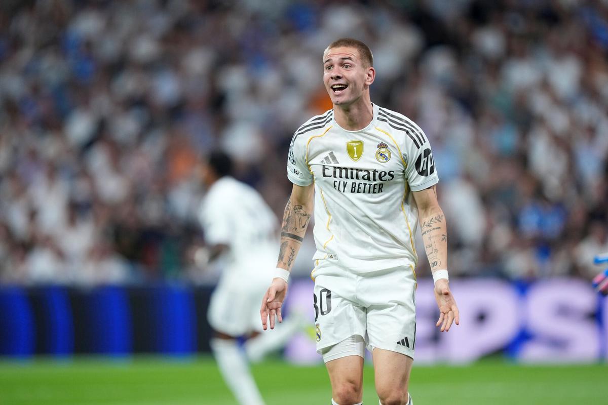 Mastantuono en un partido del Madrid